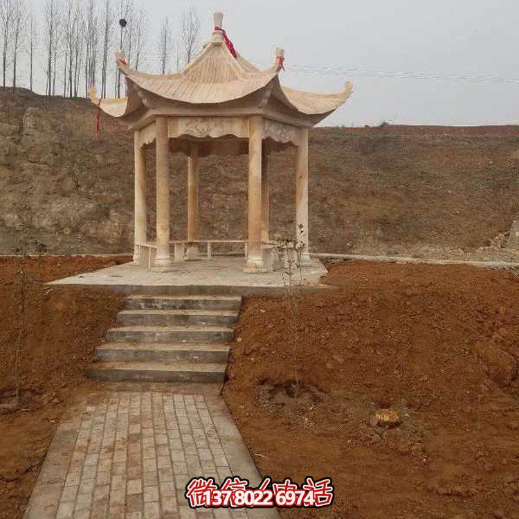 色彩斑斕的晚霞紅涼亭，讓您享受中式園林的繽紛景點(diǎn)