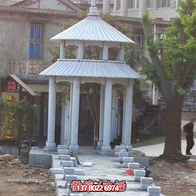 精美大理石雕刻二層涼亭，為農(nóng)村文化廣場添彩