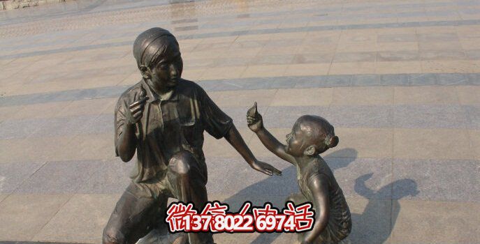 母女銅雕一次游覽公園、參與游戲、體驗(yàn)雕塑的絕佳體驗(yàn)