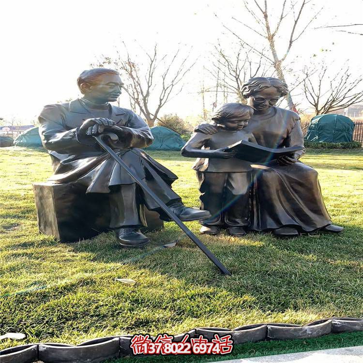 仿銅民俗人物雕塑，玻璃鋼裝飾公園戶(hù)外