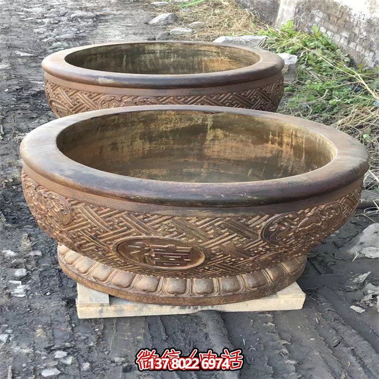 古典庭院魚缸，享受傳統(tǒng)文化的視覺盛宴