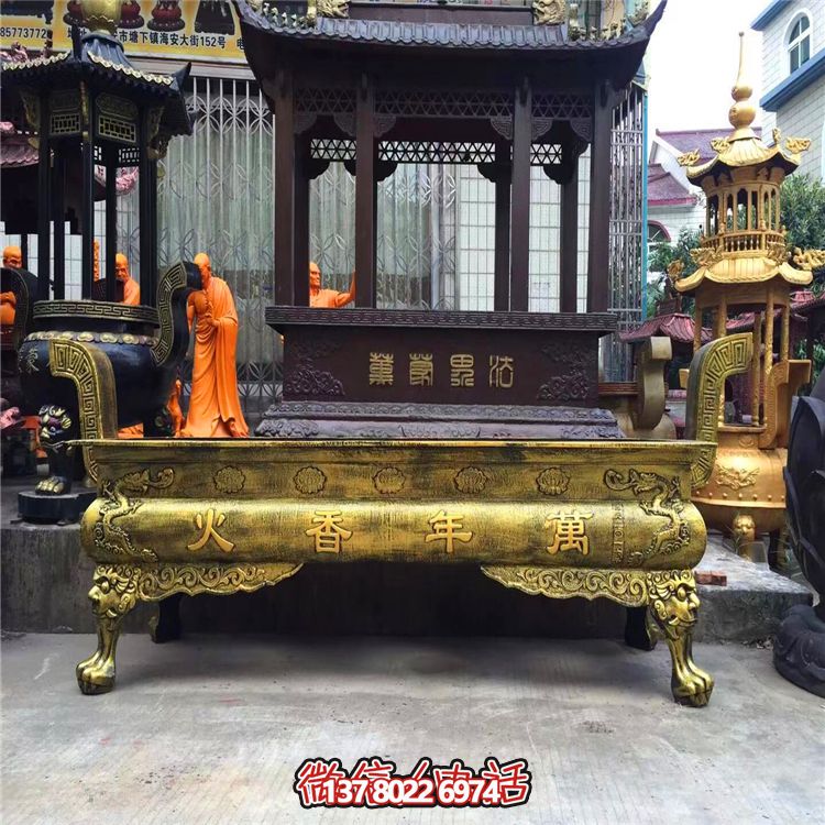 大型純銅鎏金香爐雕塑，為景觀寺廟增添靈性美感