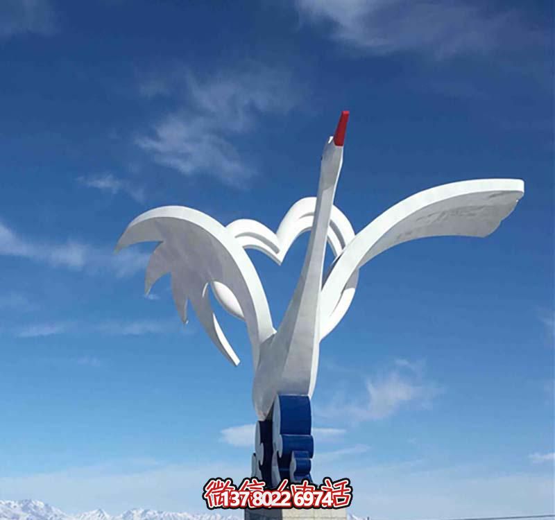 不銹鋼愛心鶴雕塑，點(diǎn)亮廣場(chǎng)創(chuàng)意之美