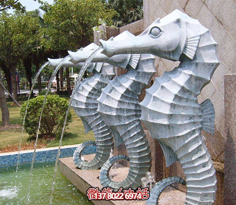 青石石雕海馬雕塑，在公園里擺放只噴水創(chuàng)意裝置