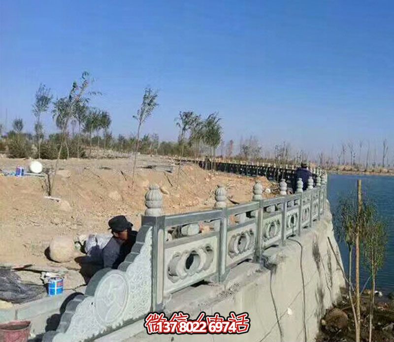 自然風(fēng)情的大理石護欄欄桿石雕 自然風(fēng)情的大理石護欄欄桿石雕