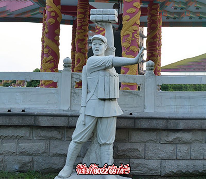 董存瑞景觀雕塑，點(diǎn)綴廣場(chǎng)景觀