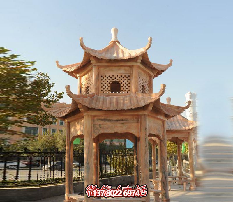 雙層涼亭，讓晚霞紅彩點(diǎn)綴庭院