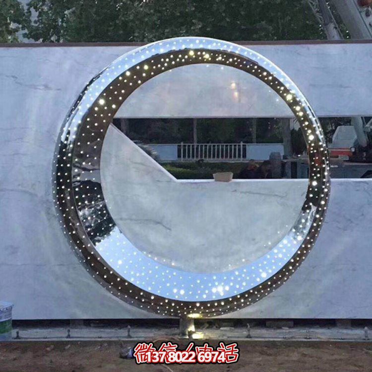 不銹鋼海豚景觀雕塑，提升酒店會所的抽象圓環(huán)氛圍