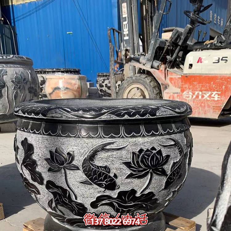精美荷花浮雕缸，融合經(jīng)典元素，打造清新安靜空間