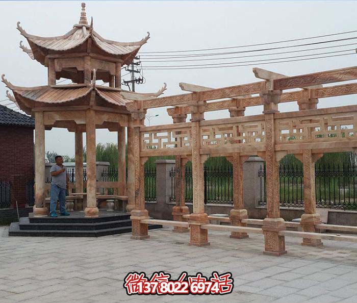 美麗的花崗巖長廊，沐浴在精致的雕刻藝術中