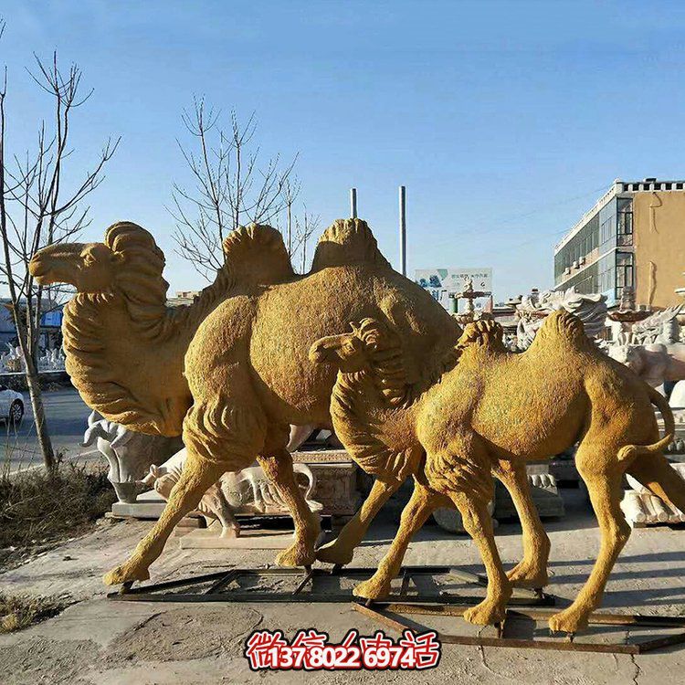 駱駝雕塑-游樂(lè)園景區(qū)玻璃鋼彩繪仿真駱駝雕塑裝飾擺件央美定制